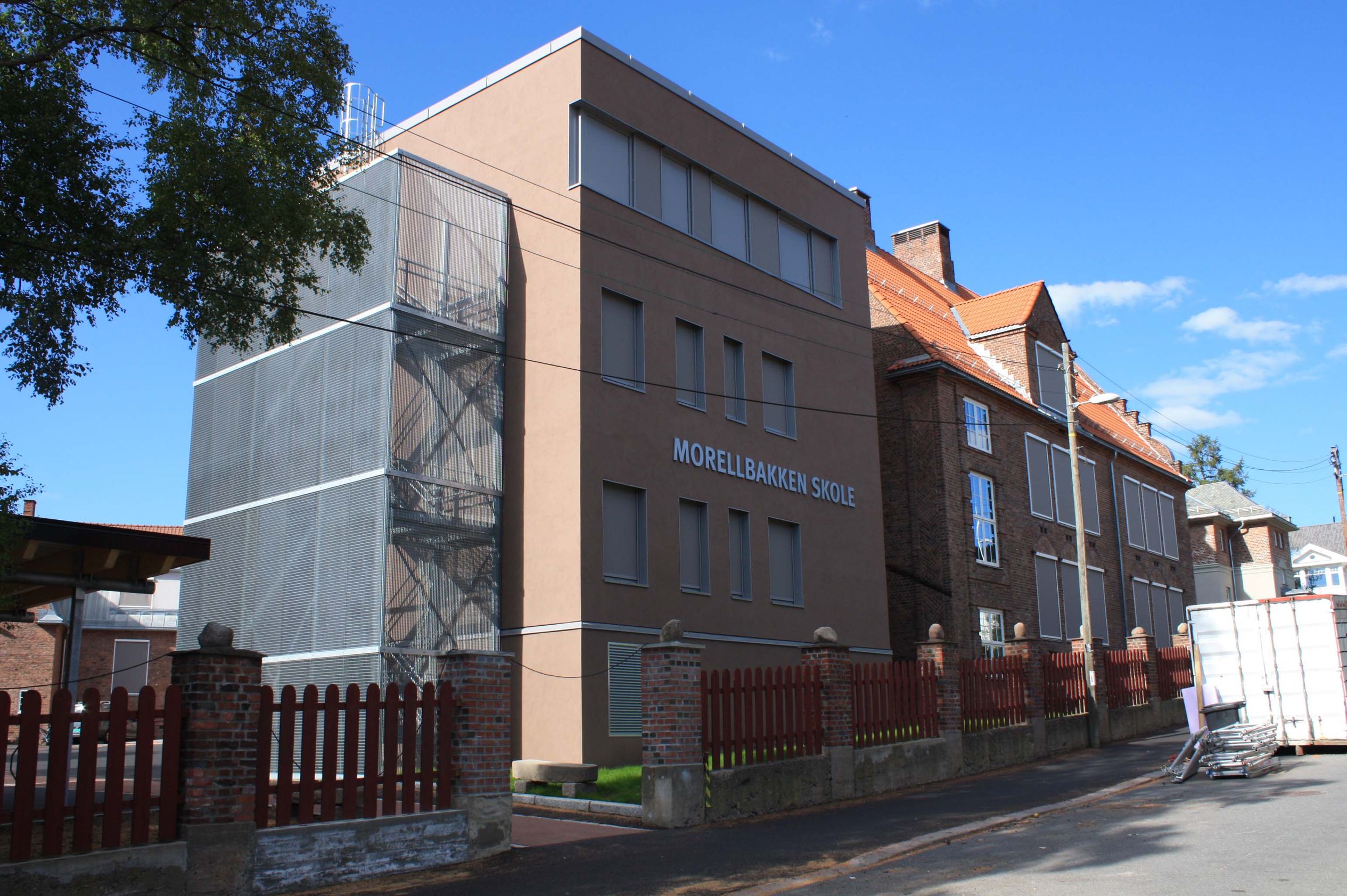 Morellbakken skole Eksteriør